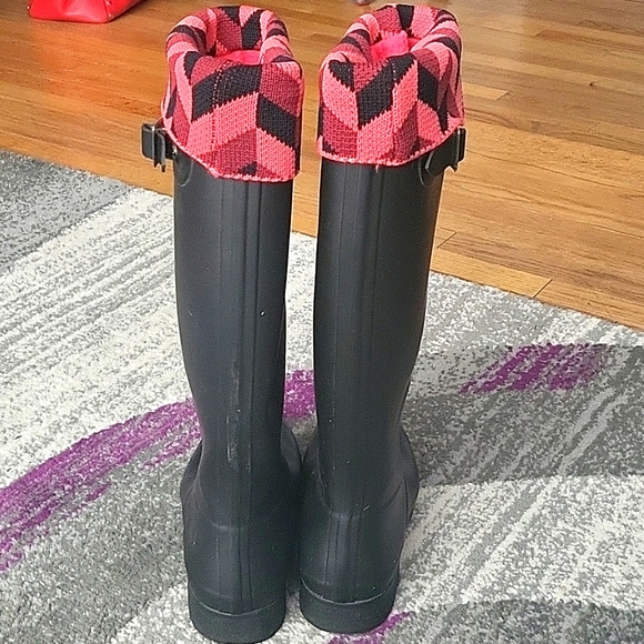 Hunter Rain Boots with Boot Insert - Picture 4 of 4